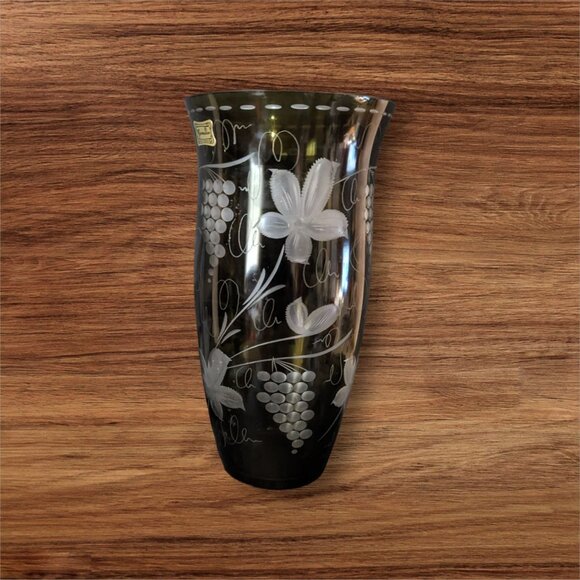 Egermann Bohemian Czech Olive Green Floral Etched Glass Vase Cut To Clear 9 Inch - Picture 3 of 10